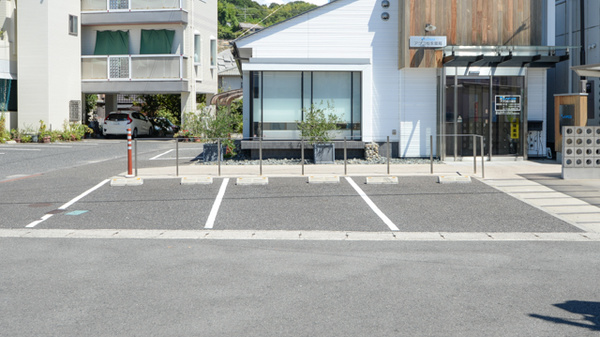 アプコ松永薬局の駐車場
