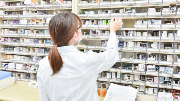 アプコ調剤薬局の作業風景