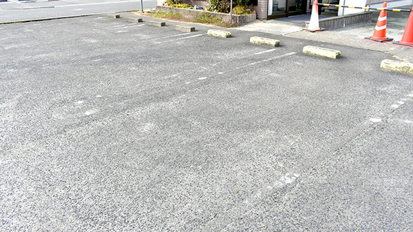 アリチ薬局平野店の駐車場