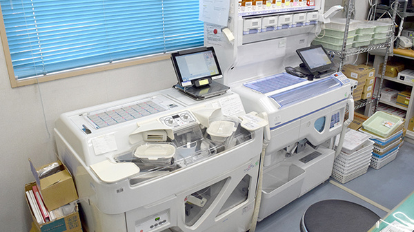 エスマイル薬局かがみやま店の調剤器具