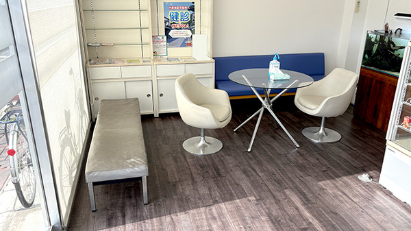 バンブー薬局の待合スペース