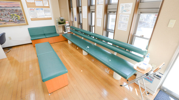 メディエント尾道西薬局の待合スペース