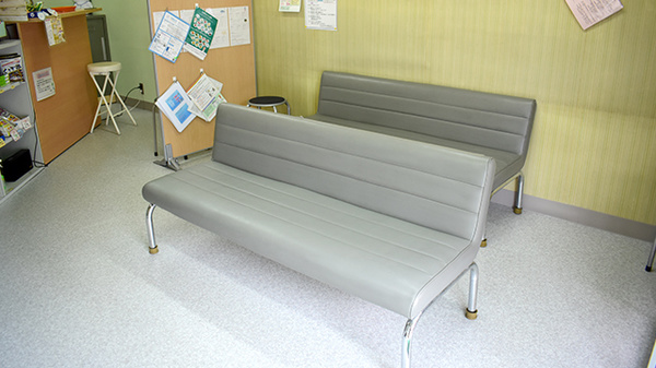 地御前薬局の待合スペース