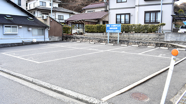 地御前薬局の駐車場