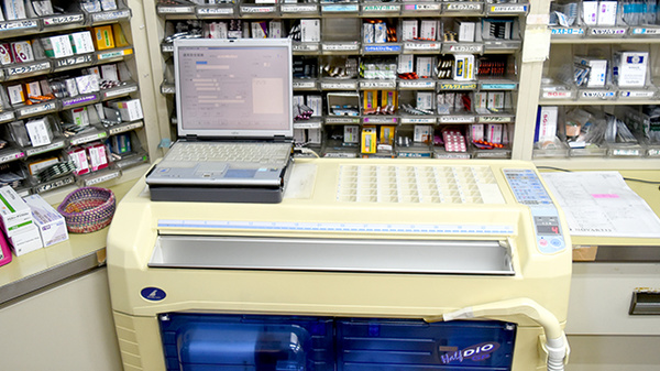 東手城薬局の調剤器具