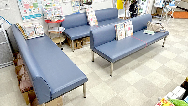 ときわ薬局の待合スペース