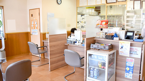 アルバ薬局の受付/カウンター