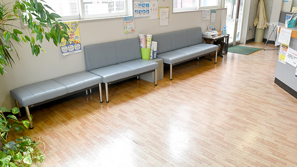 ヤマト薬局の待合スペース