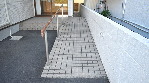 有限会社伊勢薬局神野店のバリアフリー設備