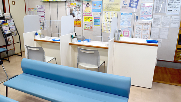 祐信堂薬局の受付/カウンター