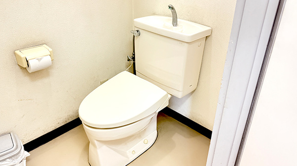 花・花薬局伊奈店のお手洗い