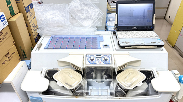 花・花薬局伊奈店の調剤器具