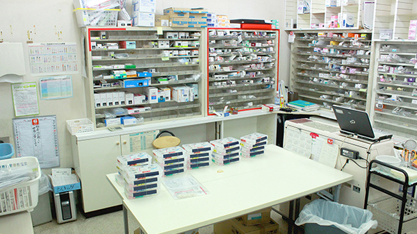 あおぞら薬局せんげん台店の調剤室