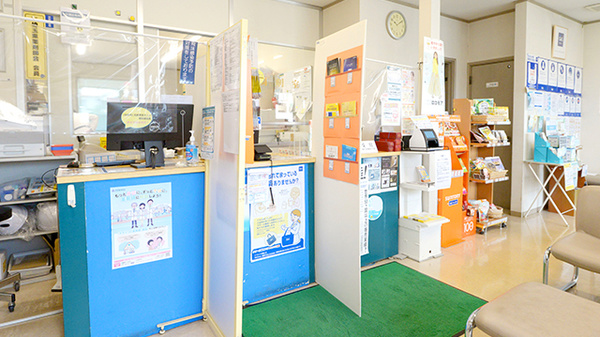 クオール薬局かみごう店の受付/カウンター
