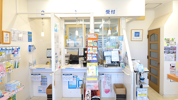 クオール薬局西宮下店の受付/カウンター
