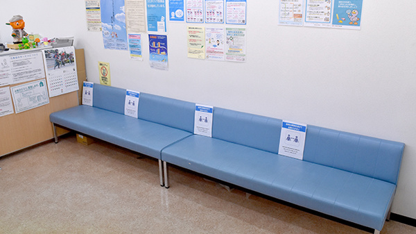 くすり箱薬局の待合スペース
