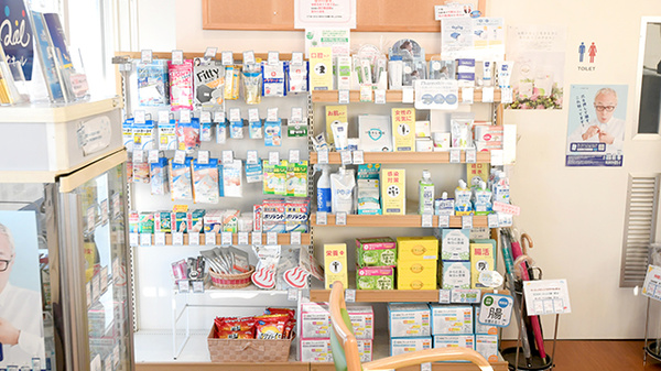 クオール薬局宮寺店の雑貨品