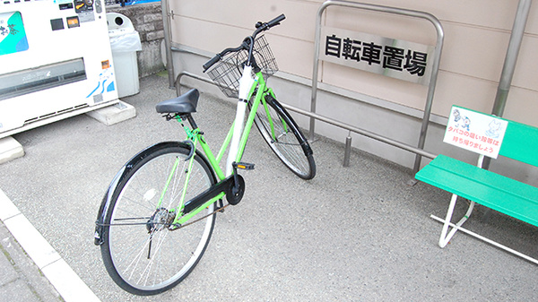 大慶堂　さんあい薬局の駐輪場