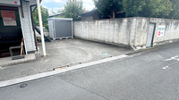 サンワ薬局の駐車場