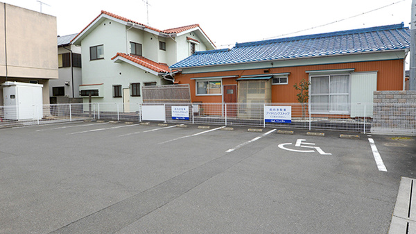 クオール薬局羽生中央店の駐車場