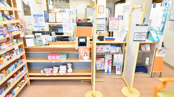 クオール薬局武里店の受付/カウンター