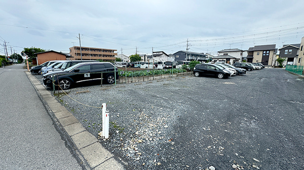 たべい薬局上柴店の駐車場