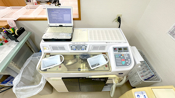 ひばり薬局国済寺店の調剤器具