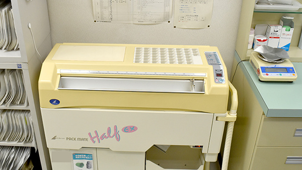 ファミリー薬局本一店の調剤器具