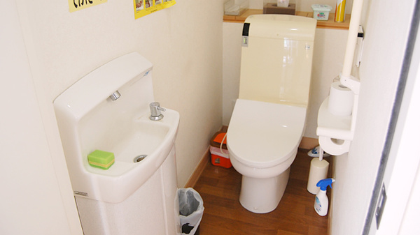 フラワー薬局久喜店のお手洗い