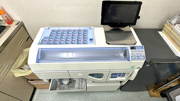 マリオン薬局坂戸店の調剤器具