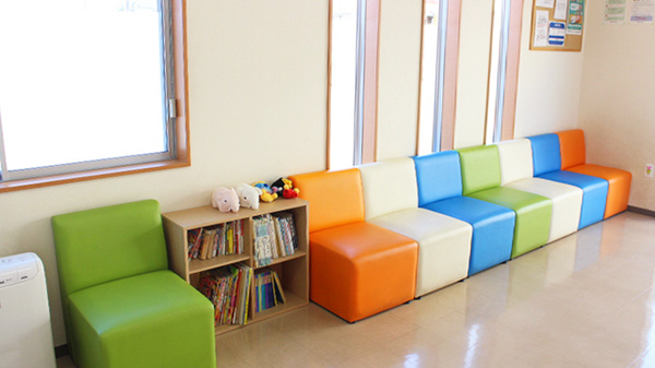 みさき薬局の待合スペース