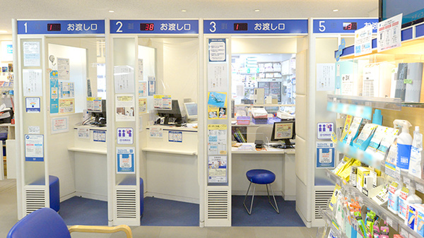 クオール薬局ユーカリ店の受付/カウンター