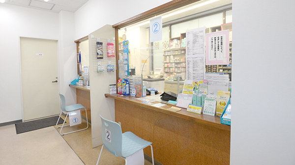 クオール薬局ふじみ野駅前店の受付/カウンター