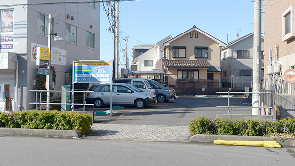 クオール薬局ふじみ野駅前店の駐車場