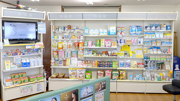 クオール薬局高坂店の内観