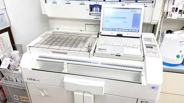 わかば薬局　本店の調剤器具