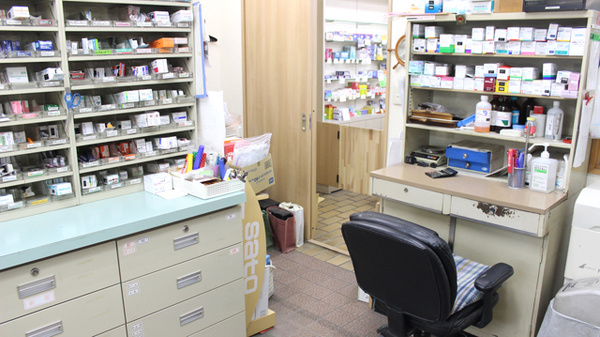 松石薬局の調剤室
