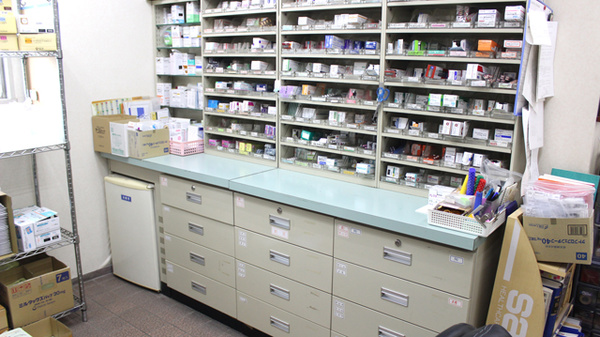 松石薬局の調剤室