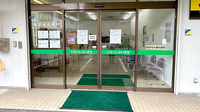 早川薬局の入口