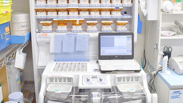 大宮タイガー薬局の調剤器具