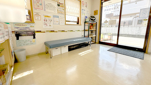 大袋新田薬局の待合スペース