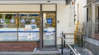 クオール薬局蓮田店の入口