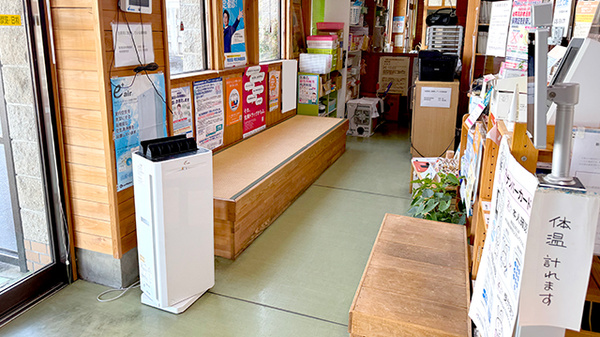 くろだ薬局の待合スペース