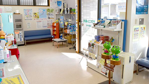 ナカニシ薬局の待合スペース