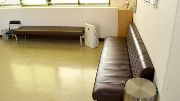 ネオ薬局の待合スペース
