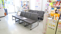 ファーマライズ薬局　菰野店の待合スペース