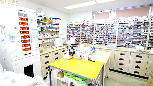 ファーマライズ薬局 鈴鹿店の調剤室