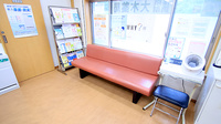 大木薬局　浜島店の待合スペース