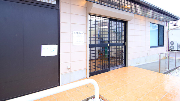 大木薬局 鵜方店の入口