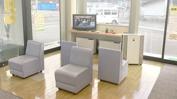SS調剤薬局の待合スペース